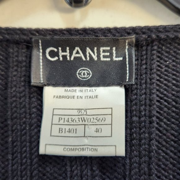 Chanel Black Evening Cardigan Sweater w/paillettes; Wool/Silk Sml (US 4-6; 40) - Picture 2 of 14